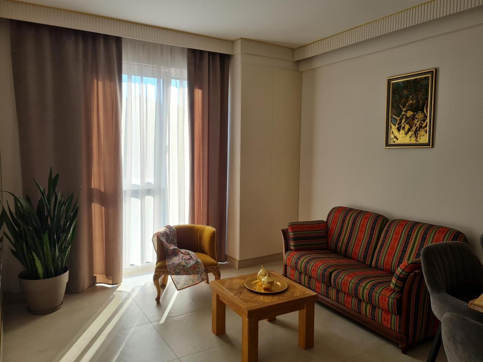 Glori Gold Apartaments Бая Маре Екстериор снимка